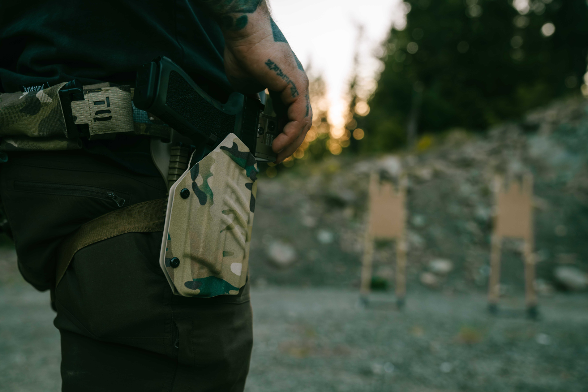 concealed carry holster for sitting driving and daily movement